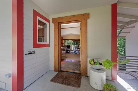 Entry Way - 21995-21997 Ansel Ct, Jenner, CA 95450 photo 6 of 6