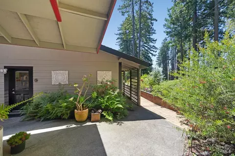 Exterior - 21995-21997 Ansel Ct, Jenner, CA 95450 photo 25 of 27