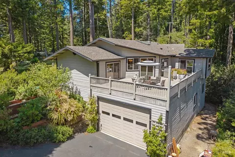 Exterior - 21995-21997 Ansel Ct, Jenner, CA 95450 photo 7 of 27