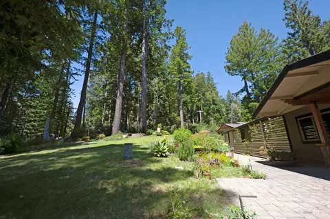 Exterior - 21995-21997 Ansel Ct, Jenner, CA 95450 photo 13 of 27