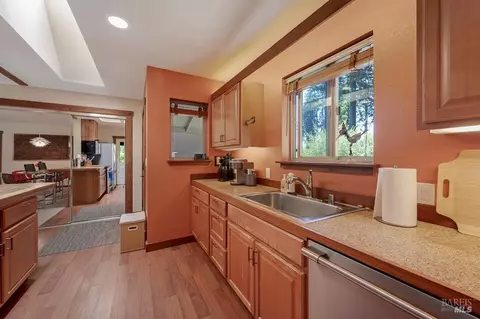Kitchen - 21995-21997 Ansel Ct, Jenner, CA 95450 photo 9 of 10