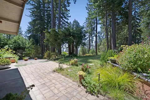 Exterior - 21995-21997 Ansel Ct, Jenner, CA 95450 photo 14 of 27