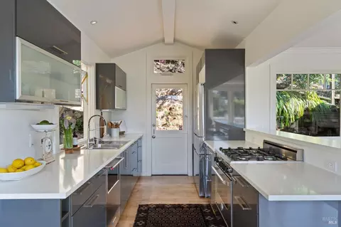 Kitchen - 3 Ethel Ln, Mill Valley, CA 94941 photo 2 of 5