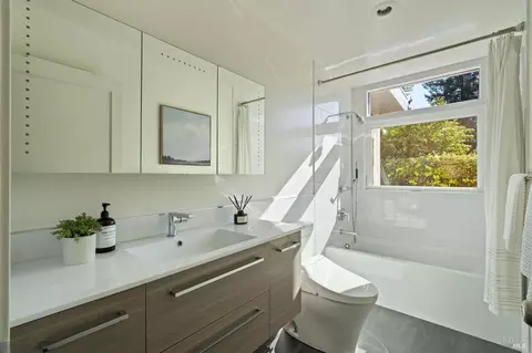 Bath - 3 Ethel Ln, Mill Valley, CA 94941 photo 1 of 4