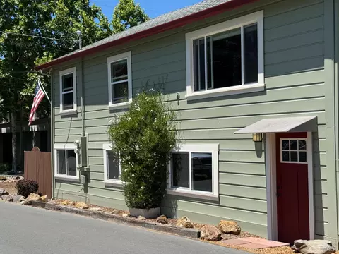 16352 5th St, Guerneville, CA 95446
