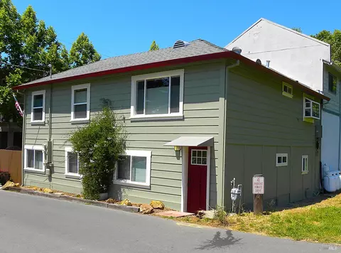 16352 5th St, Guerneville, CA 95446