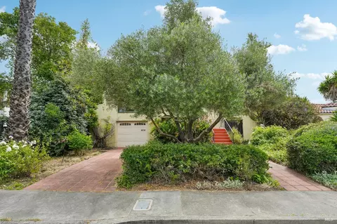 Exterior - 56 Ventura St, Vallejo, CA 94590 photo 2 of 16