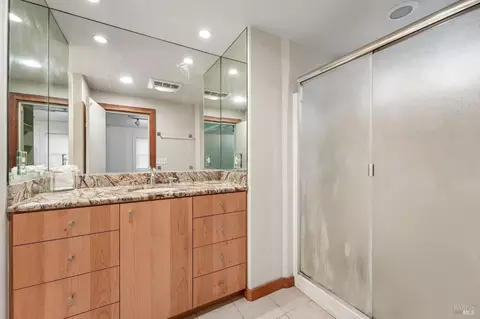 Bath - 56 Ventura St, Vallejo, CA 94590 photo 3 of 4