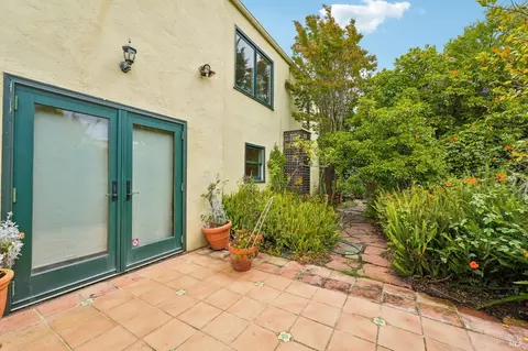 Exterior - 56 Ventura St, Vallejo, CA 94590 photo 8 of 16