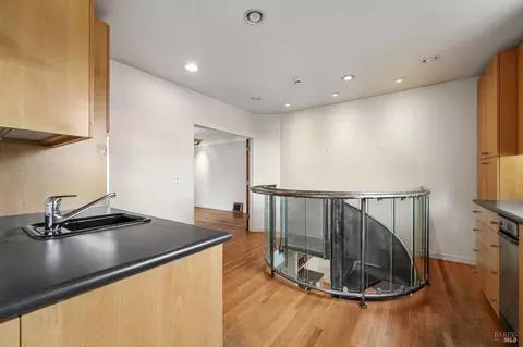 Kitchen - 56 Ventura St, Vallejo, CA 94590 photo 11 of 17