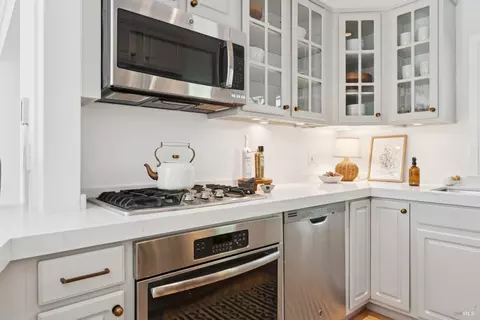 Kitchen - 157 Ethel Ave, Mill Valley, CA 94941 photo 3 of 6