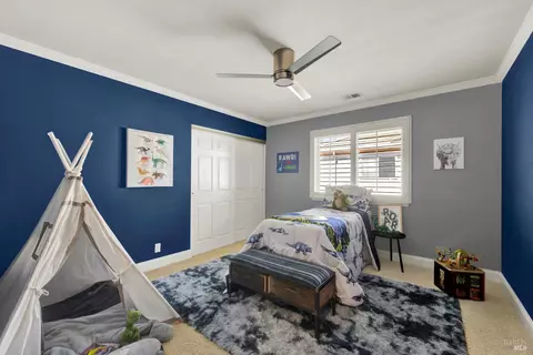 Bedroom - 686 Windsor Dr, Benicia, CA 94510 photo 6 of 8