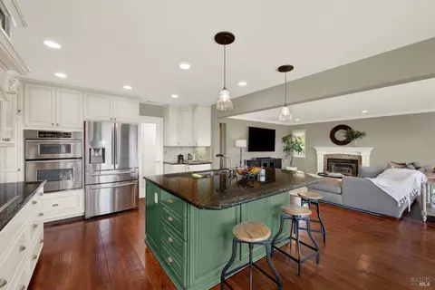Kitchen - 686 Windsor Dr, Benicia, CA 94510 photo 2 of 8