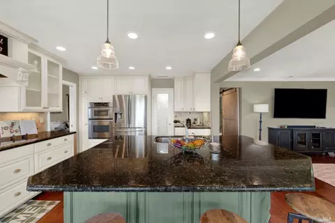 Kitchen - 686 Windsor Dr, Benicia, CA 94510 photo 3 of 8