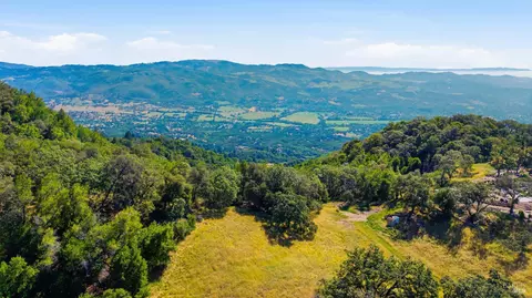 6080 Grove St, Sonoma, CA 95476