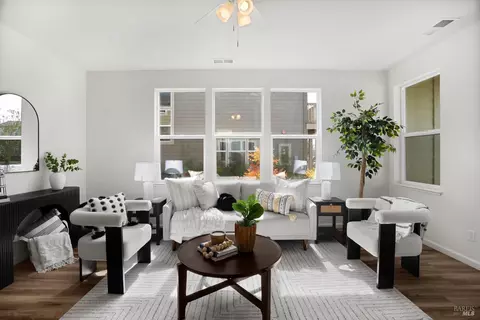2042 Ravello Way, Santa Rosa, CA 95403
