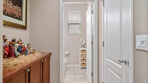 Entry Way - 524 Chaparral Loop, Vacaville, CA 95688 photo 2 of 2