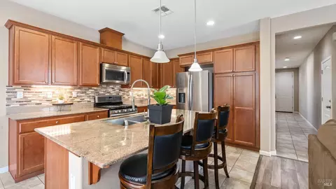Kitchen - 524 Chaparral Loop, Vacaville, CA 95688 photo 1 of 4