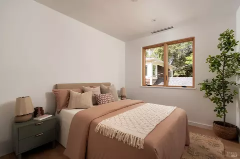 Bedroom - 34 Hill Ave, Fairfax, CA 94930 photo 3 of 5
