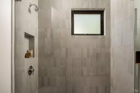 Bath - 34 Hill Ave, Fairfax, CA 94930 photo 2 of 4