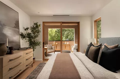 Bedroom - 34 Hill Ave, Fairfax, CA 94930 photo 2 of 5