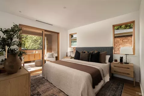 Bedroom - 34 Hill Ave, Fairfax, CA 94930 photo 1 of 5