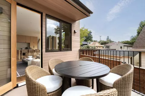 Exterior - 34 Hill Ave, Fairfax, CA 94930 photo 3 of 7