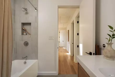 Entry Way - 34 Hill Ave, Fairfax, CA 94930 photo 2 of 2