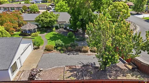 Exterior - 6123 Tamara Ln, Windsor, CA 95492 photo 16 of 20
