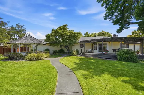 Exterior - 6123 Tamara Ln, Windsor, CA 95492 photo 1 of 20