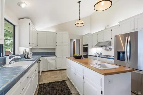 Kitchen - 6123 Tamara Ln, Windsor, CA 95492 photo 3 of 6