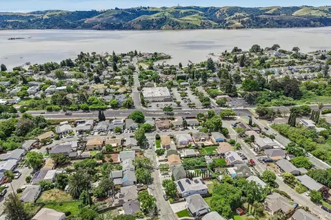 View/Area - 91 Buena Vis, Benicia, CA 94510 photo 6 of 9