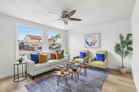Living - 91 Buena Vis, Benicia, CA 94510 photo 2 of 3