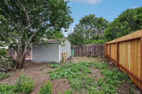 Exterior - 91 Buena Vis, Benicia, CA 94510 photo 7 of 9