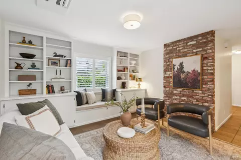Living - 236 Powell Ave, Healdsburg, CA 95448 photo 1 of 1