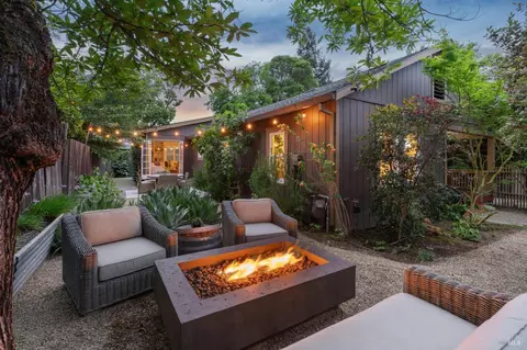 Exterior - 236 Powell Ave, Healdsburg, CA 95448 photo 8 of 14
