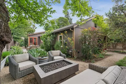Exterior - 236 Powell Ave, Healdsburg, CA 95448 photo 2 of 14
