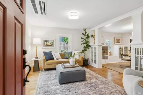 236 Powell Ave, Healdsburg, CA 95448