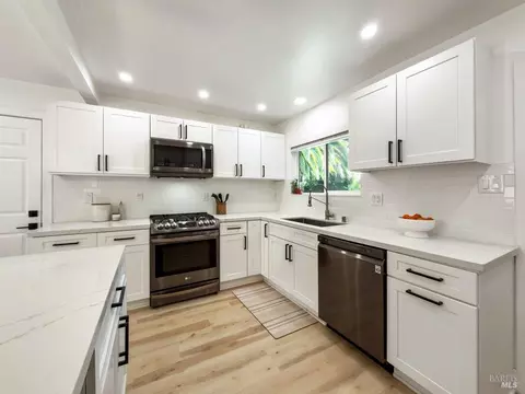 Kitchen - 1 Alta Dr, Petaluma, CA 94954 photo 3 of 5