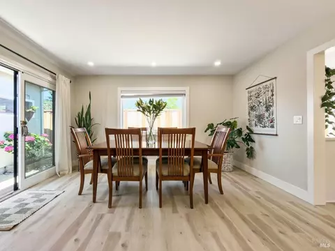 Dining - 1 Alta Dr, Petaluma, CA 94954 photo 1 of 1