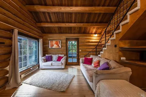 Living - 2260 Oriole Ln, Willits, CA 95490 photo 3 of 4