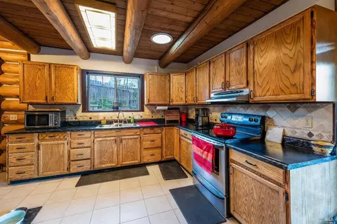 Kitchen - 2260 Oriole Ln, Willits, CA 95490 photo 1 of 2