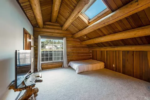 Bedroom - 2260 Oriole Ln, Willits, CA 95490 photo 1 of 2