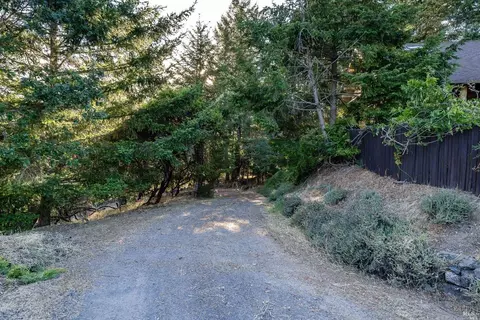 Exterior - 2260 Oriole Ln, Willits, CA 95490 photo 10 of 12
