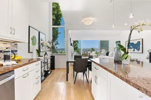 Kitchen - 86 Marin Ave, Sausalito, CA 94965 photo 2 of 3