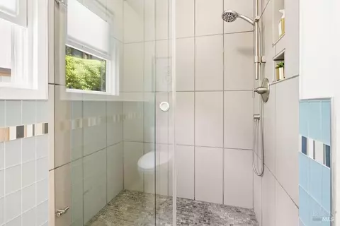 Bath - 86 Marin Ave, Sausalito, CA 94965 photo 3 of 5