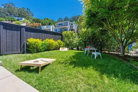 Exterior - 86 Marin Ave, Sausalito, CA 94965 photo 1 of 8