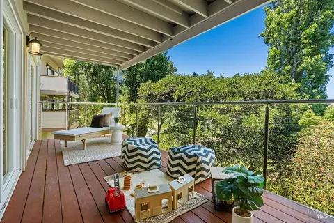 Exterior - 86 Marin Ave, Sausalito, CA 94965 photo 5 of 8