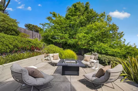 Exterior - 86 Sugarloaf Dr, Tiburon, CA 94920 photo 10 of 15
