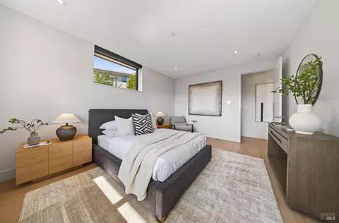 Bedroom - 86 Sugarloaf Dr, Tiburon, CA 94920 photo 10 of 12